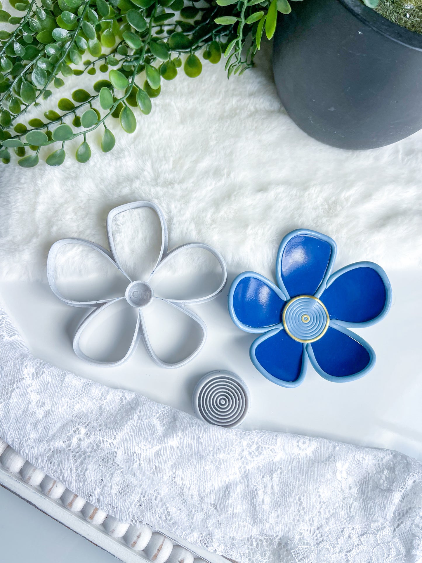 Flower Child Trinket Cutter