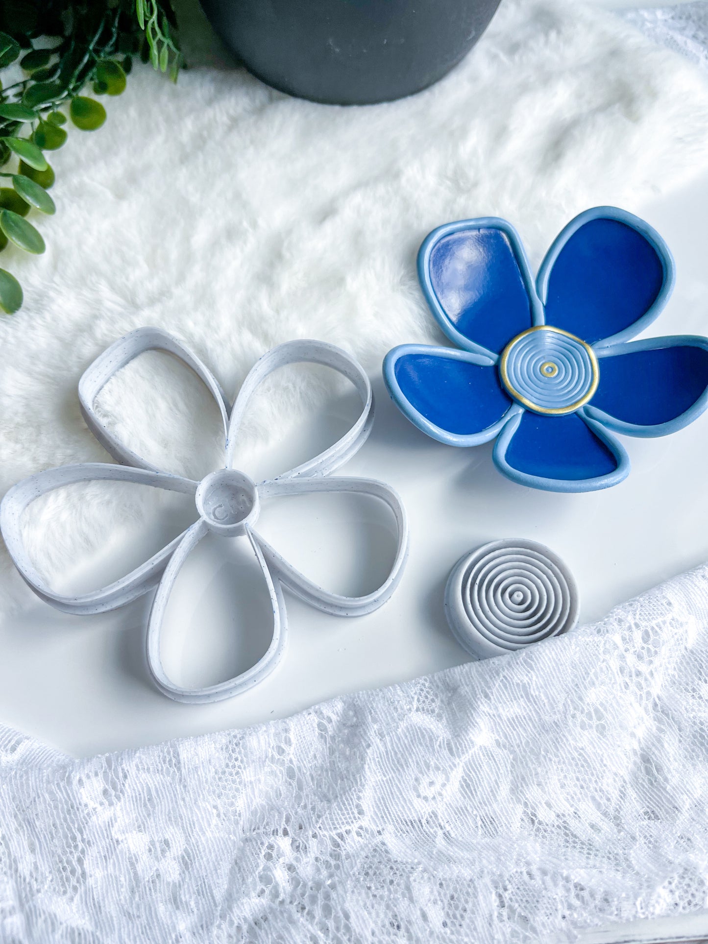Flower Child Trinket Cutter