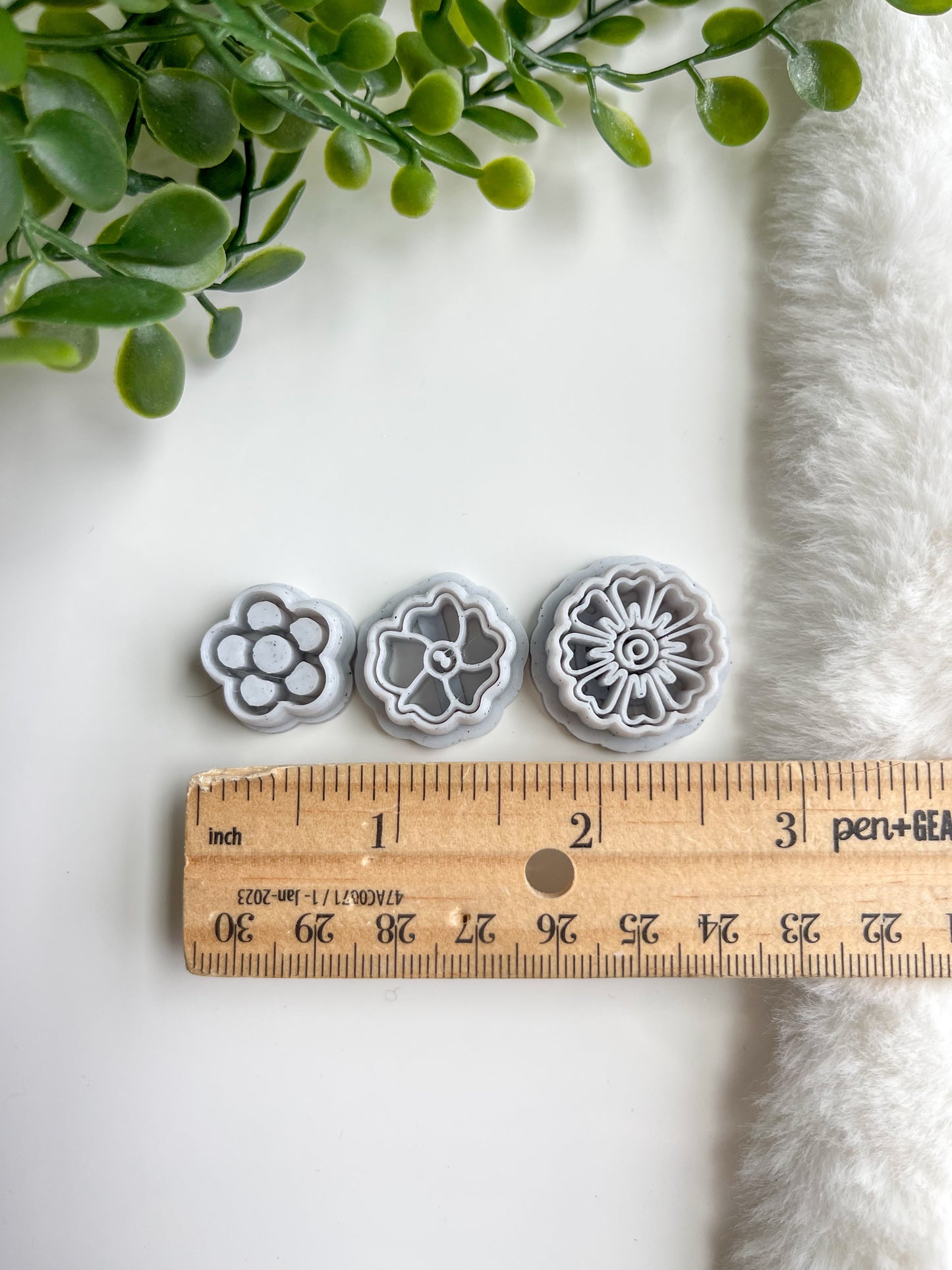 Detailed Smaller Flower Set