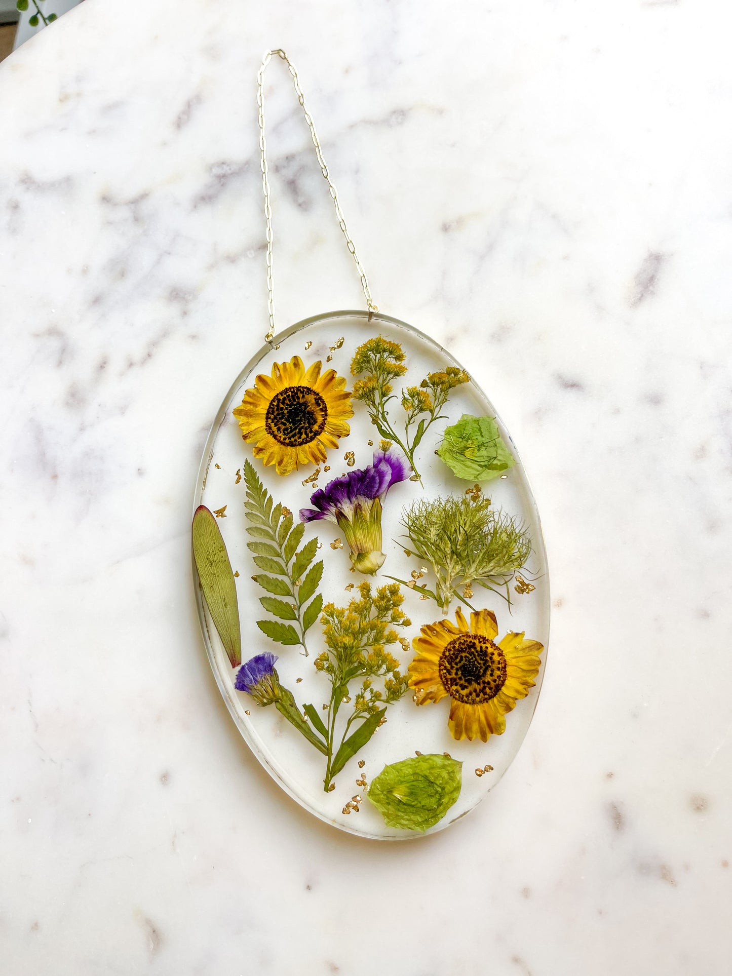 Oval 7.5x5inch Resin Wall Hanger