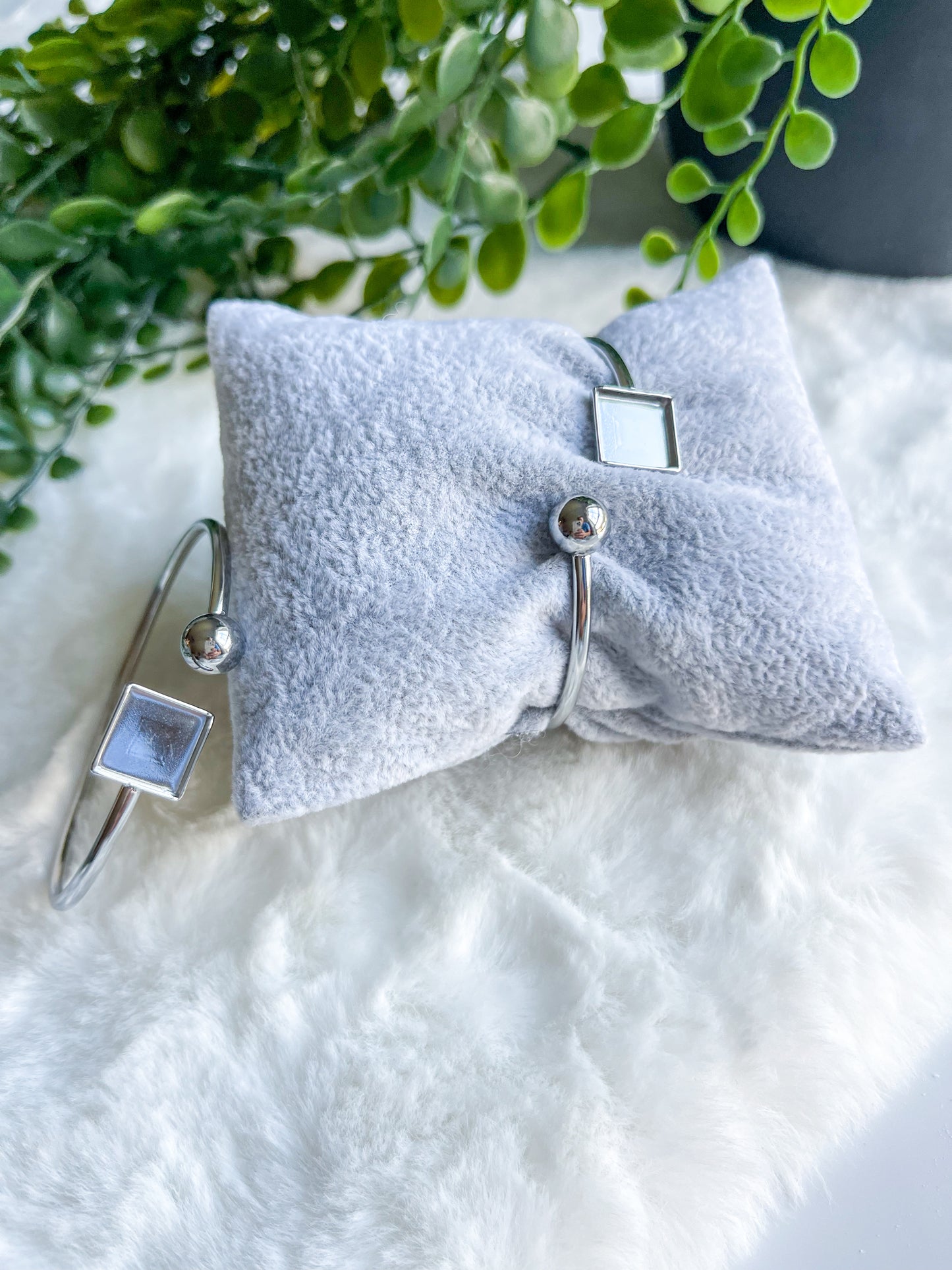 Cuff with 10mm Square Stone