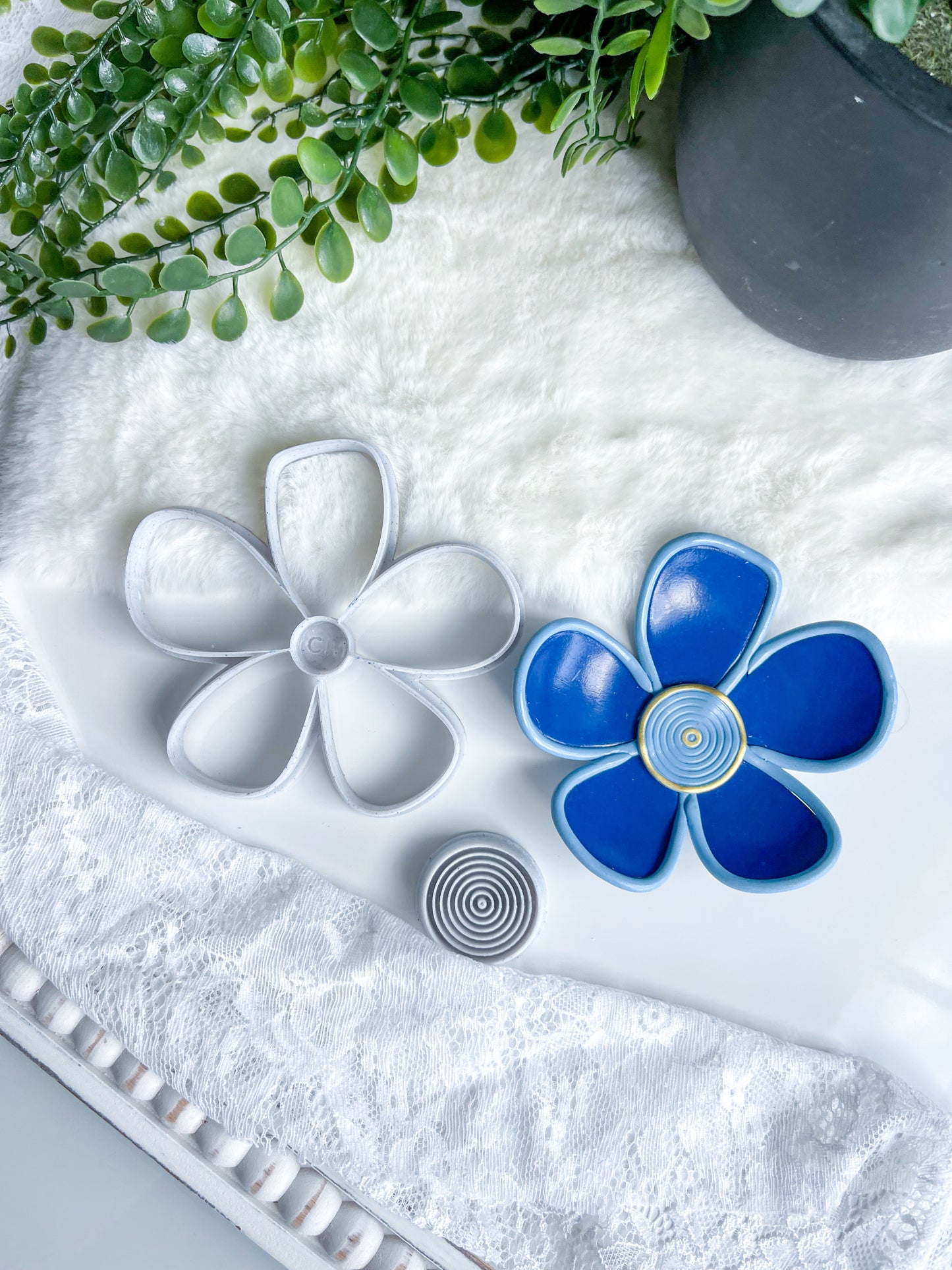 Flower Child Trinket Cutter