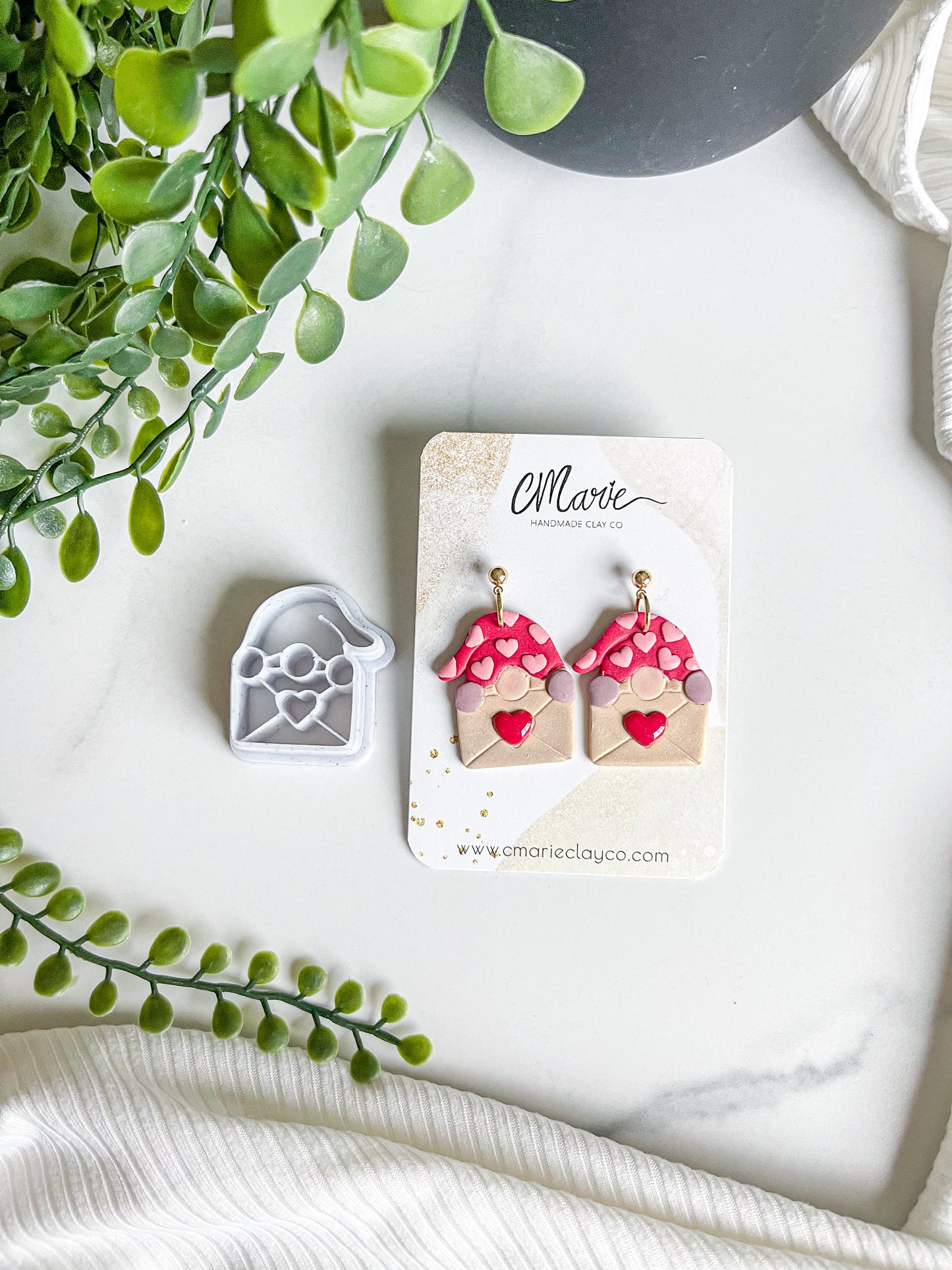 Gnome Love Letter Cutter