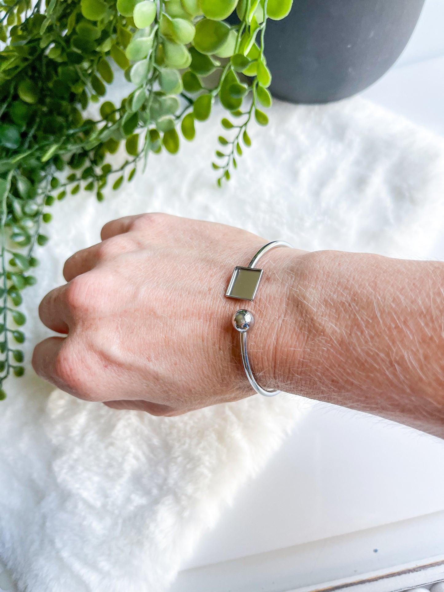 Cuff with 10mm Square Stone