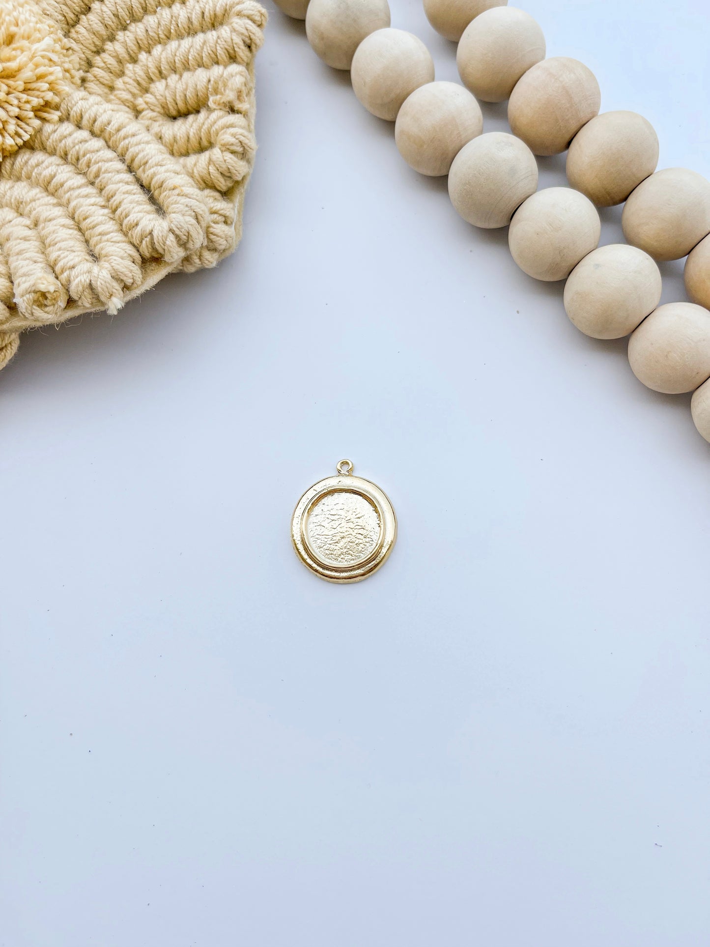 Necklace Bar & Reversible Round