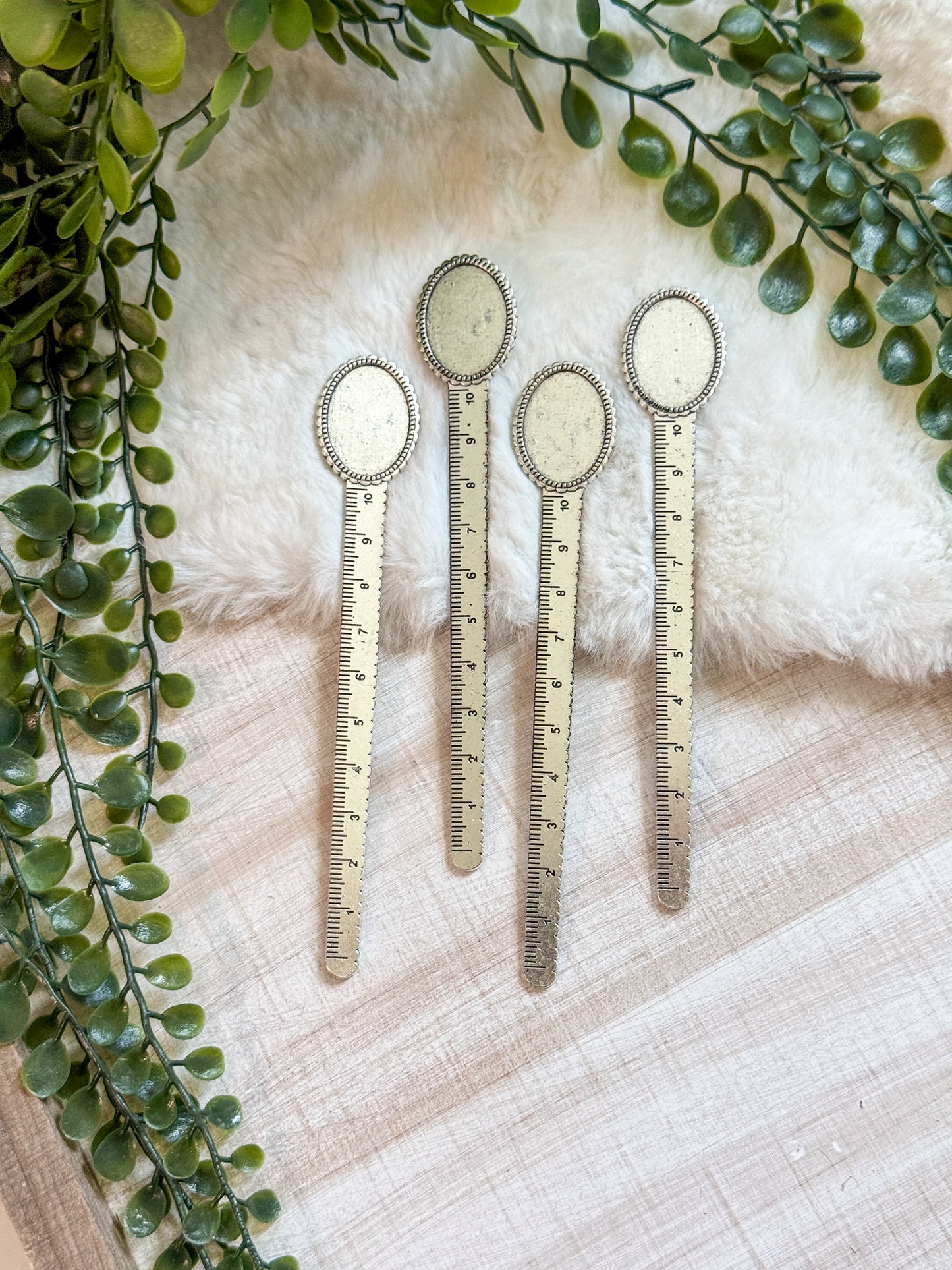 Antique Silver 20mm/18x25mm Ruler Bookmark