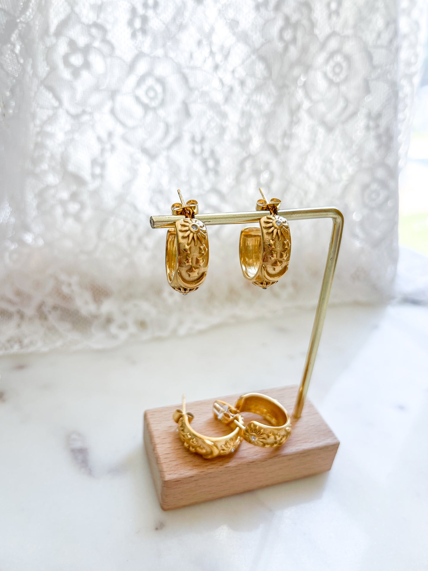 Gold Detailed Cuff Hoop Earring