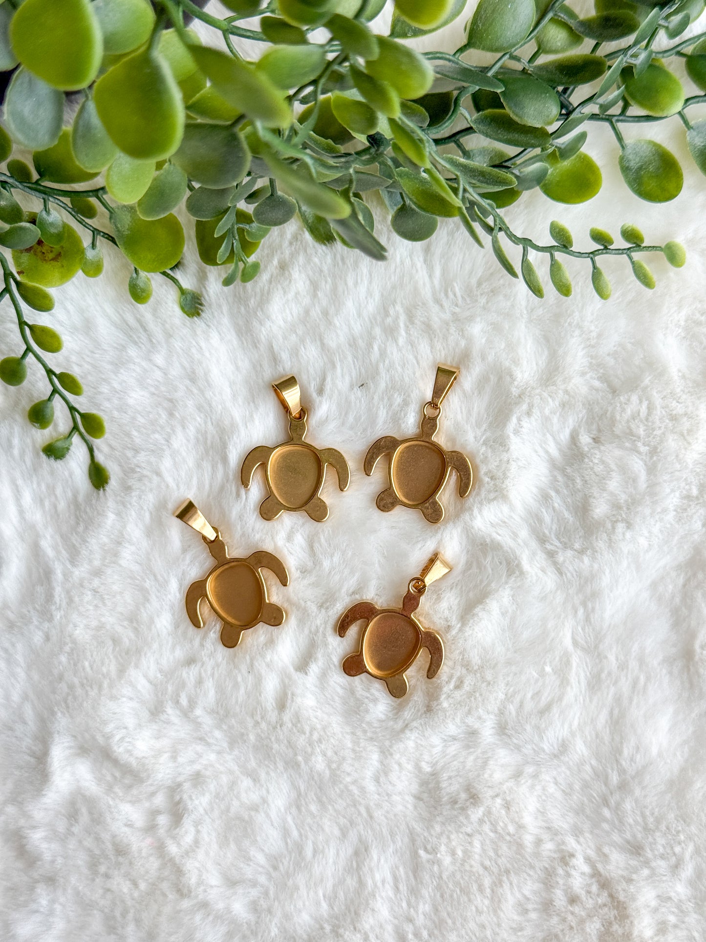 Sea Turtle Charm 11x13mm