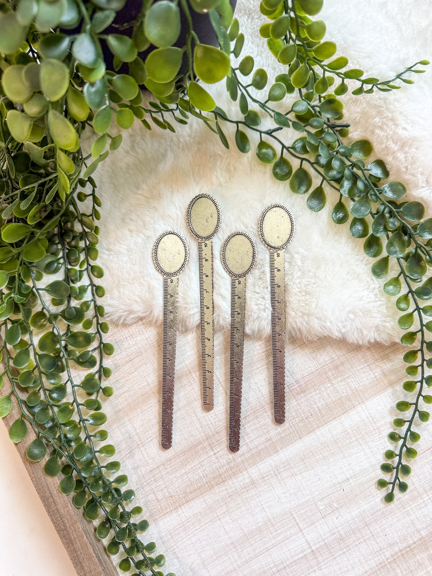 Antique Silver 20mm/18x25mm Ruler Bookmark